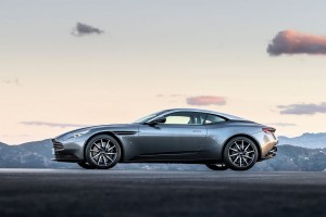 2016 Aston Martin DB11 b