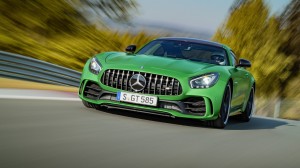 mercedes-amg-gt-r 1