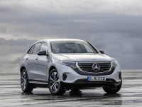 2019-mercedes-benz-EQC-12