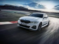 2019-bmw-3-m-performance-0