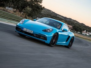 Porsche-718_Cayman_GTS-2018