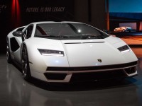 2022-lamborghini-countach-lpi-800-4-1