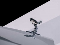 rolls-royce-come-spirit-of-ecstasy-electric-cars-1