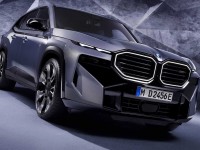 2023-bmw-xm-individual-special-paint-1