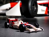 2024-lego-mclaren-mp4-4-ayrton-senna-1