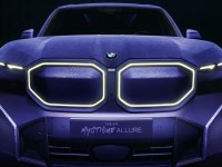 2024-bmw-xm-mystique-allure-naomi-campbell-5