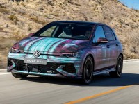 2024-volkswagen-golf-gti-clubsport-1