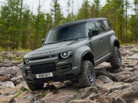 2024-land-rover-defender-octa-1